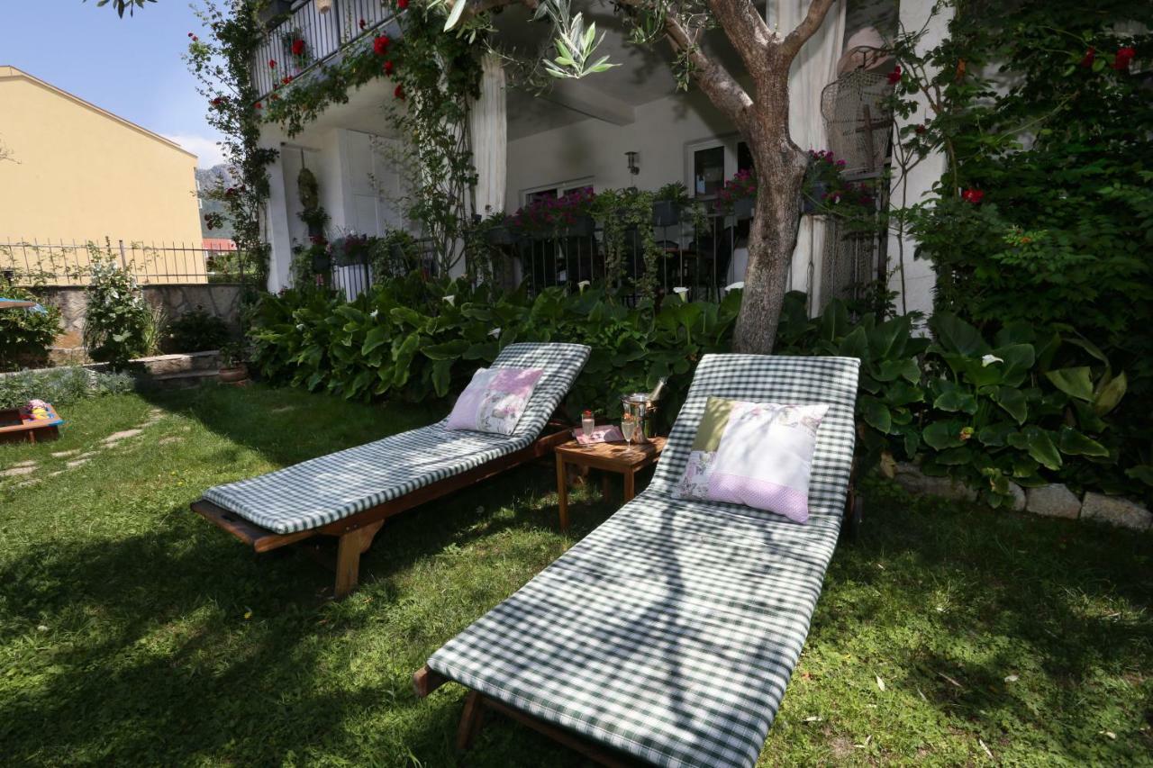 Apartments Rose คาชเตลา ภายนอก รูปภาพ